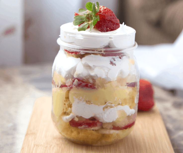 Strawberry Banana Pineapple Cake Recipe