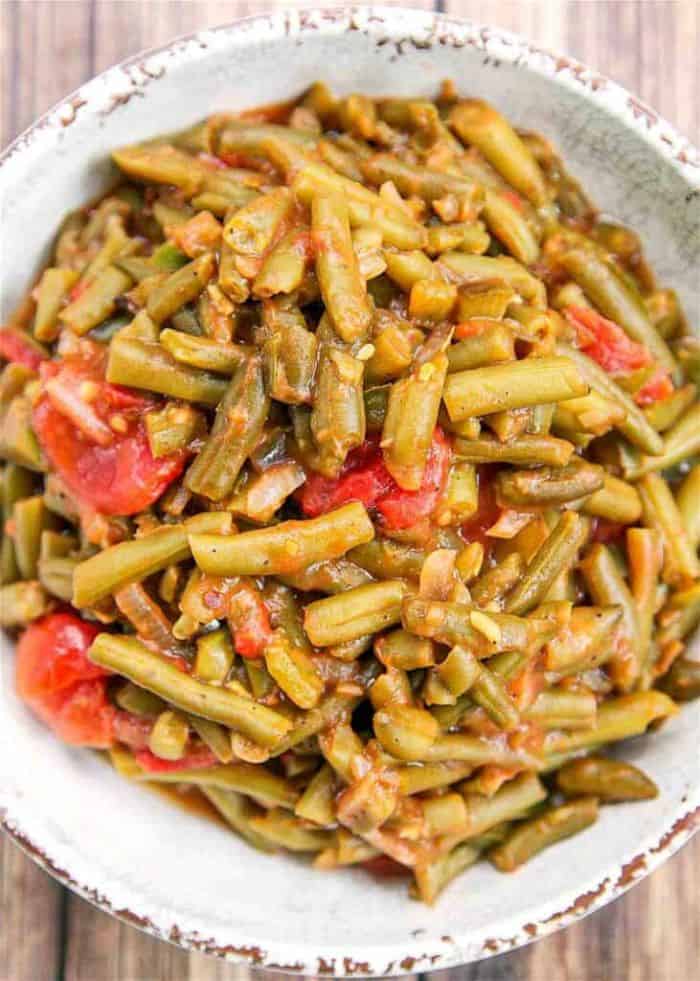 creole green beans cooked with tomatoes and spices