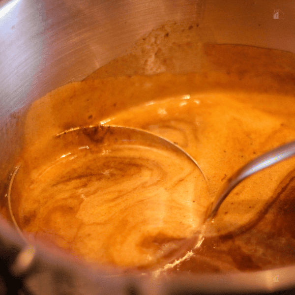 Cooking gravy in a pot