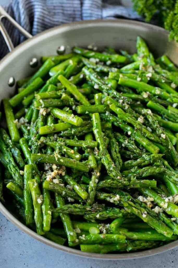 sauteed asparagus in skillet