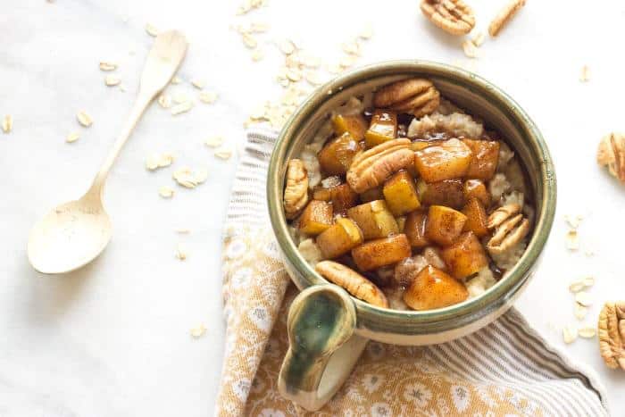oatmeal with caramelized pears