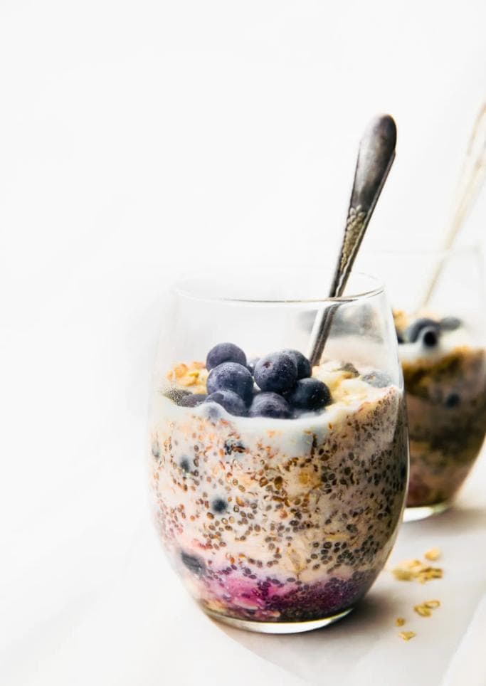 superfood overnight oats in glasses with spoons